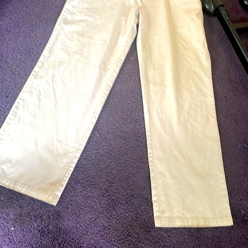 Dockers - Picture 3 of 4
